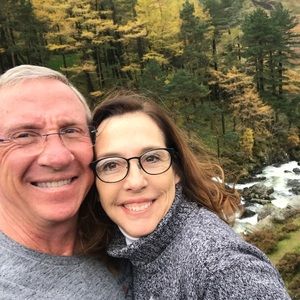 Meet your Posher, Debi